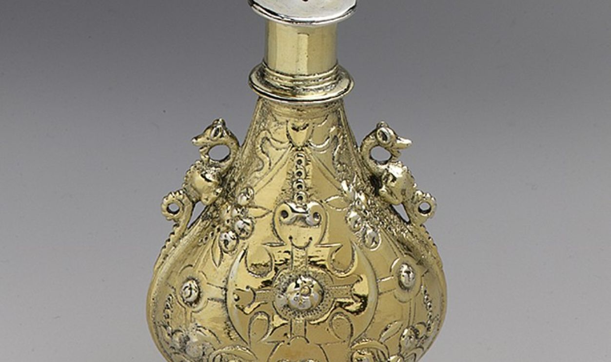 Perfume bottle