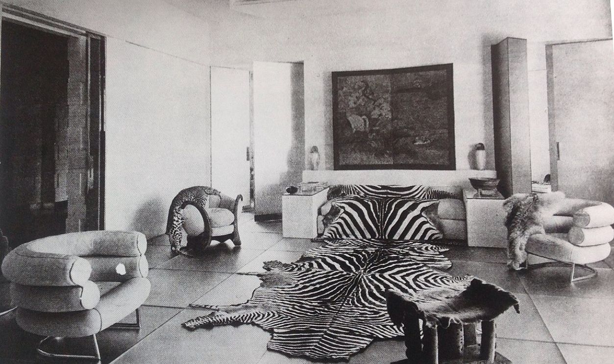 Eileen Gray dragon chair