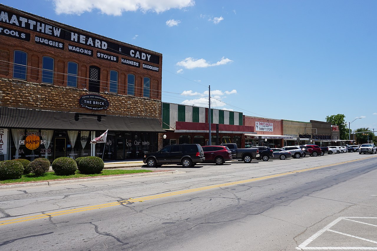 North Mason Street in Bowie, Texas (United States)