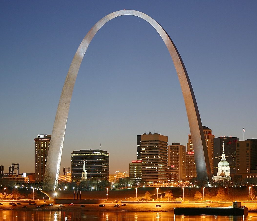 Gateway Arch, St Louis at night