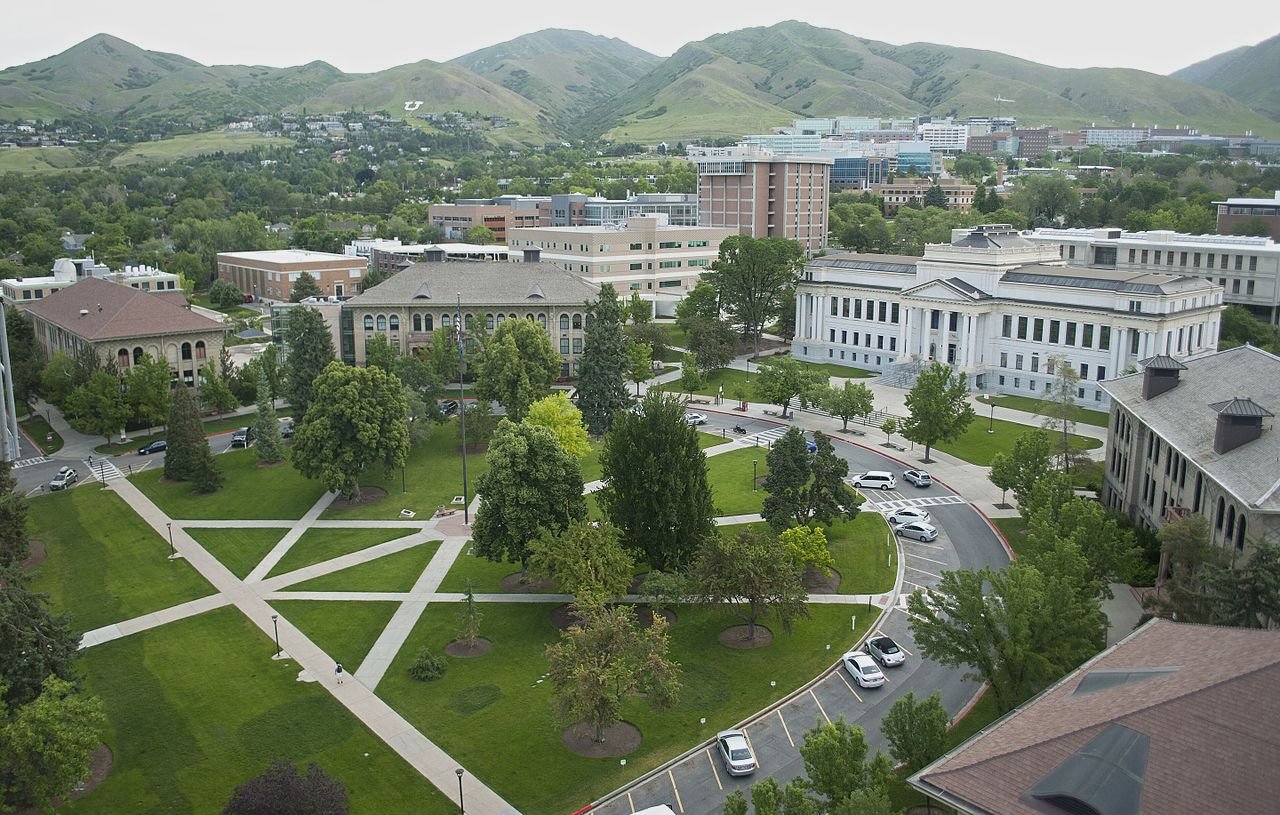 Photo of Presidents Circle on the campus of the University of Utah