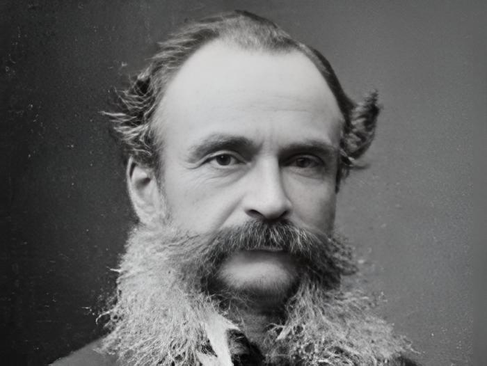 Grayscale Photo of Sir William Jervois in gray suit, facing the camera