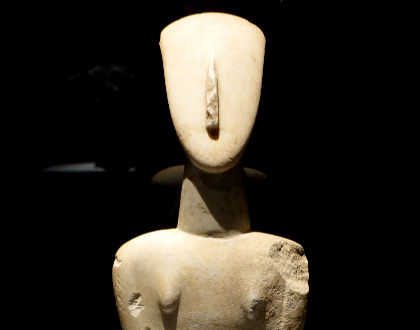 Reclining Female Figure, Greece (Early Cycladic Ii), 2500-2400 Bc