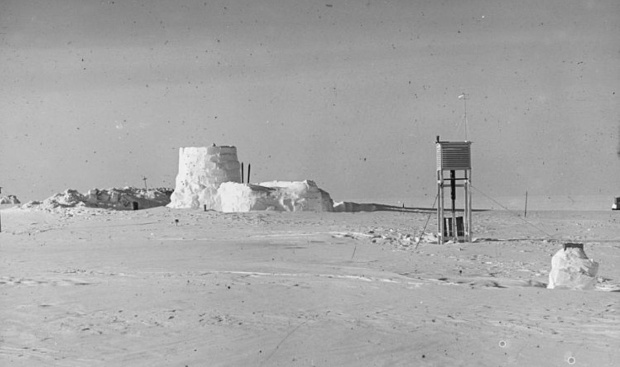 Greenland Ice-Covered Stations