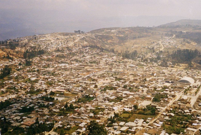 City of Chachapoyas, seen from paraglider, Gerd Breitenbach 2003