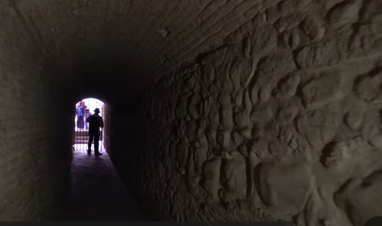 Secret Dungeons Of Alhambra