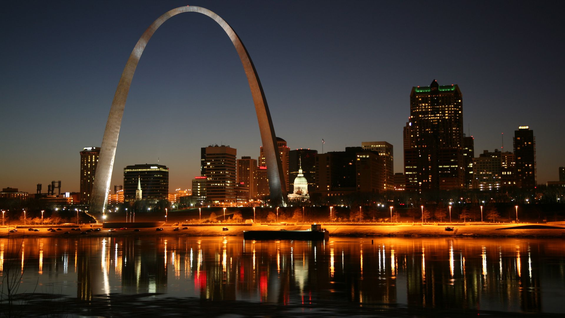 File:St Louis night.jpg