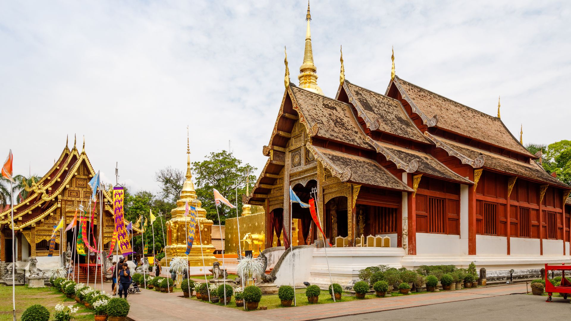 File:Chiang-Mai Thailand Wat-Phra-Sing-01.jpg