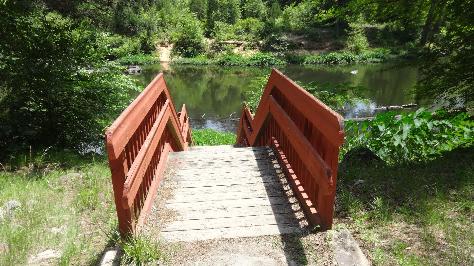 File:High Falls State Park steps down to fishing area.JPG
