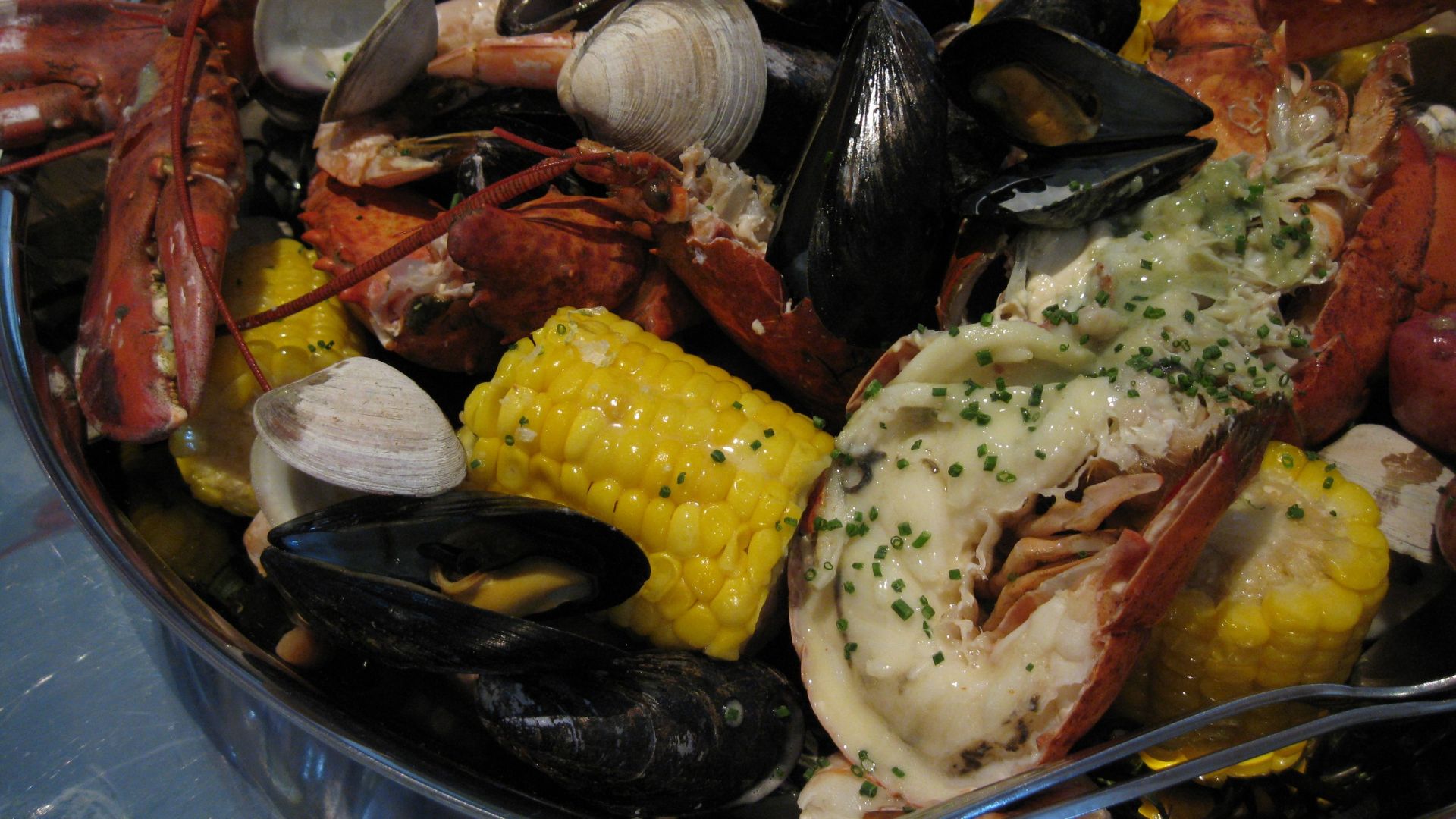 File:New England clam bake.jpg