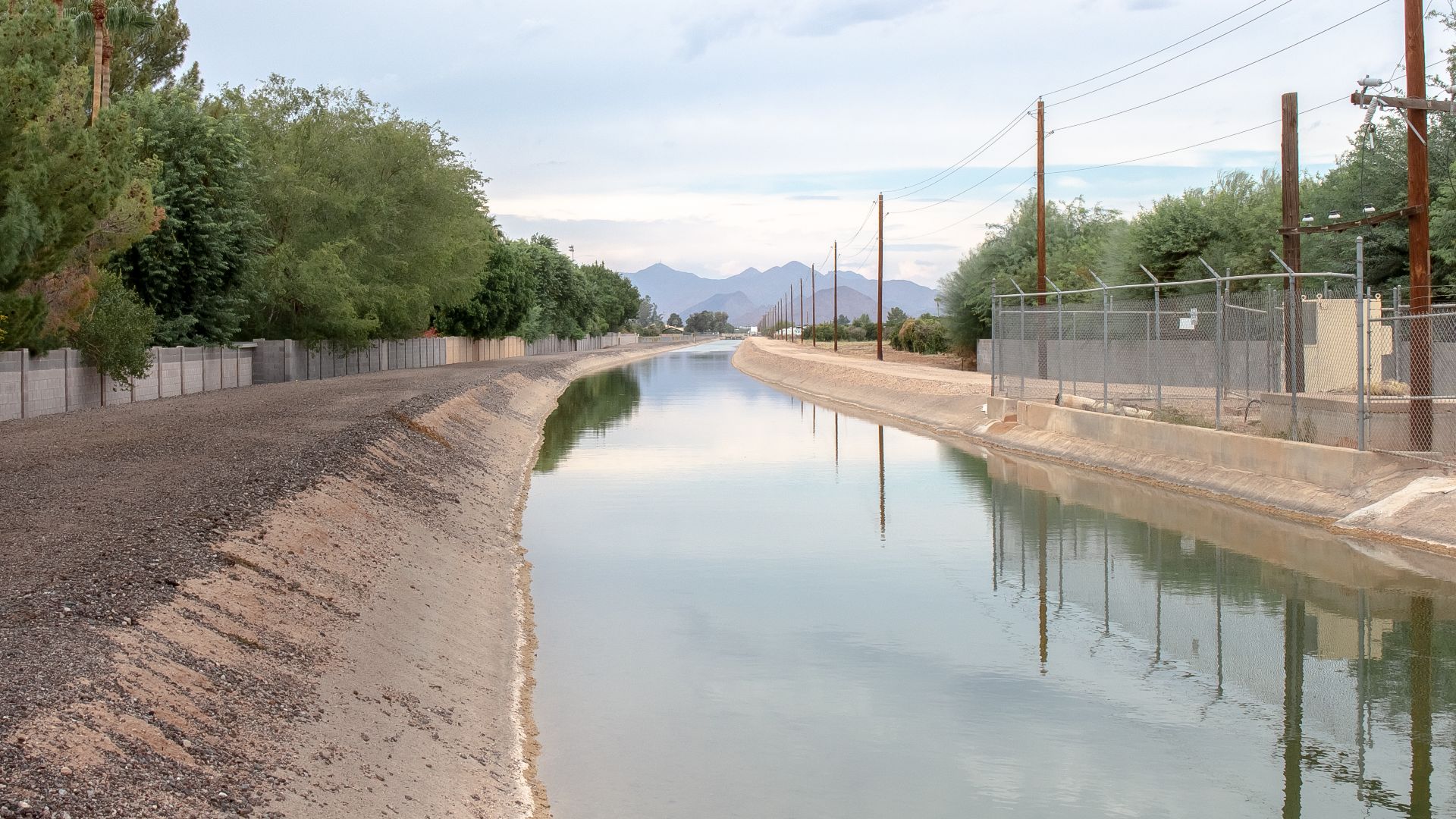 File:Hohokam Canal.jpg
