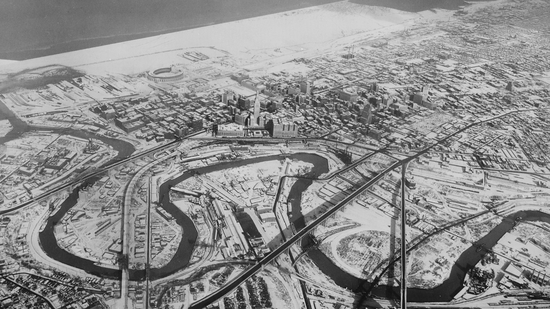 File:Downtown Cleveland, Ohio, in winter, from the air, 12-1937 - NARA - 512842.jpg
