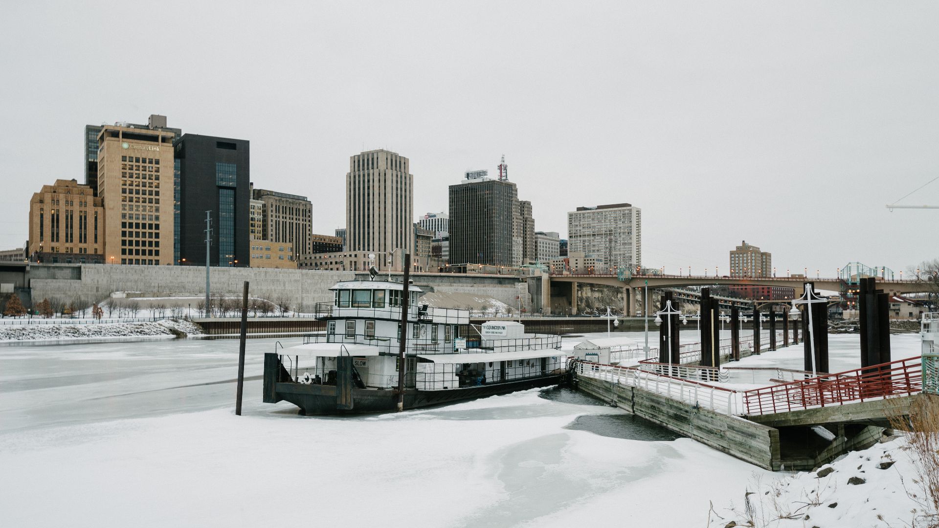 File:Saint Paul Skyline - Harriet Island - Winter in Minnesota (25087961677).jpg