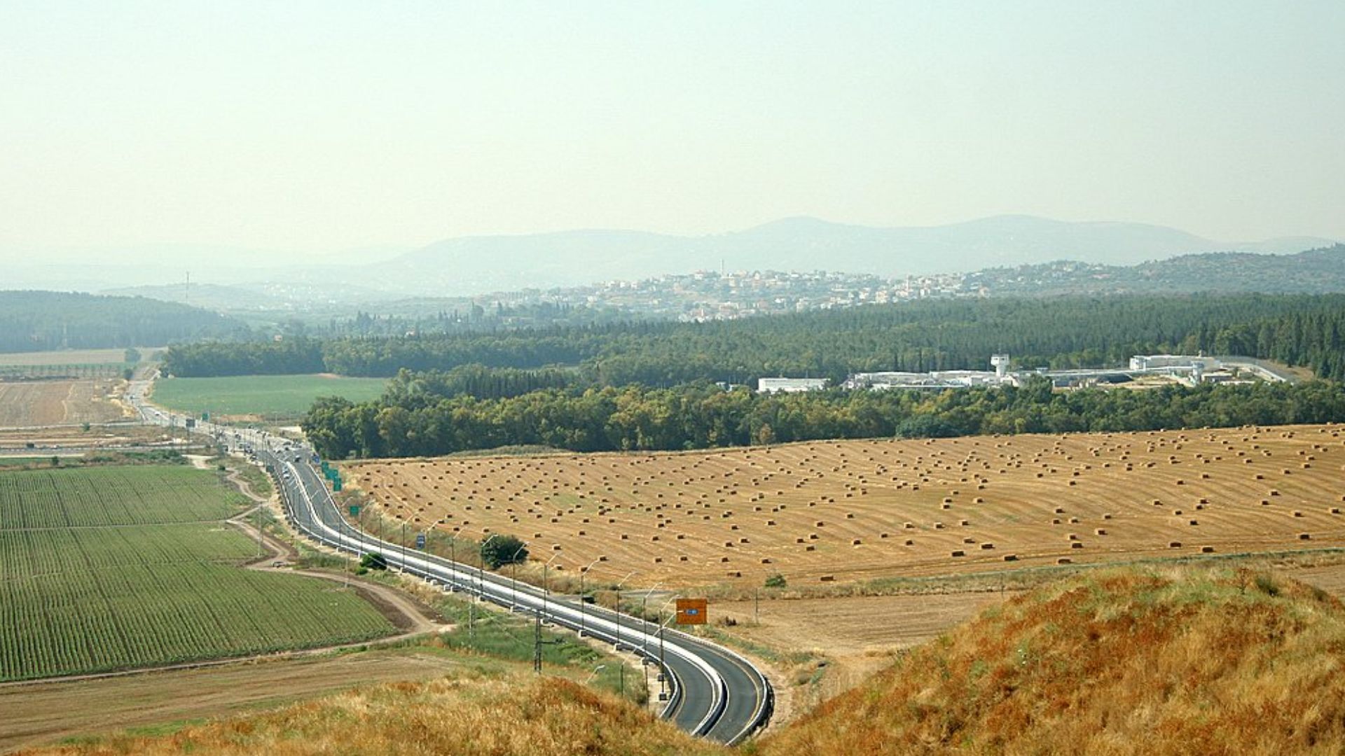 File:Zomet megido1.jpg