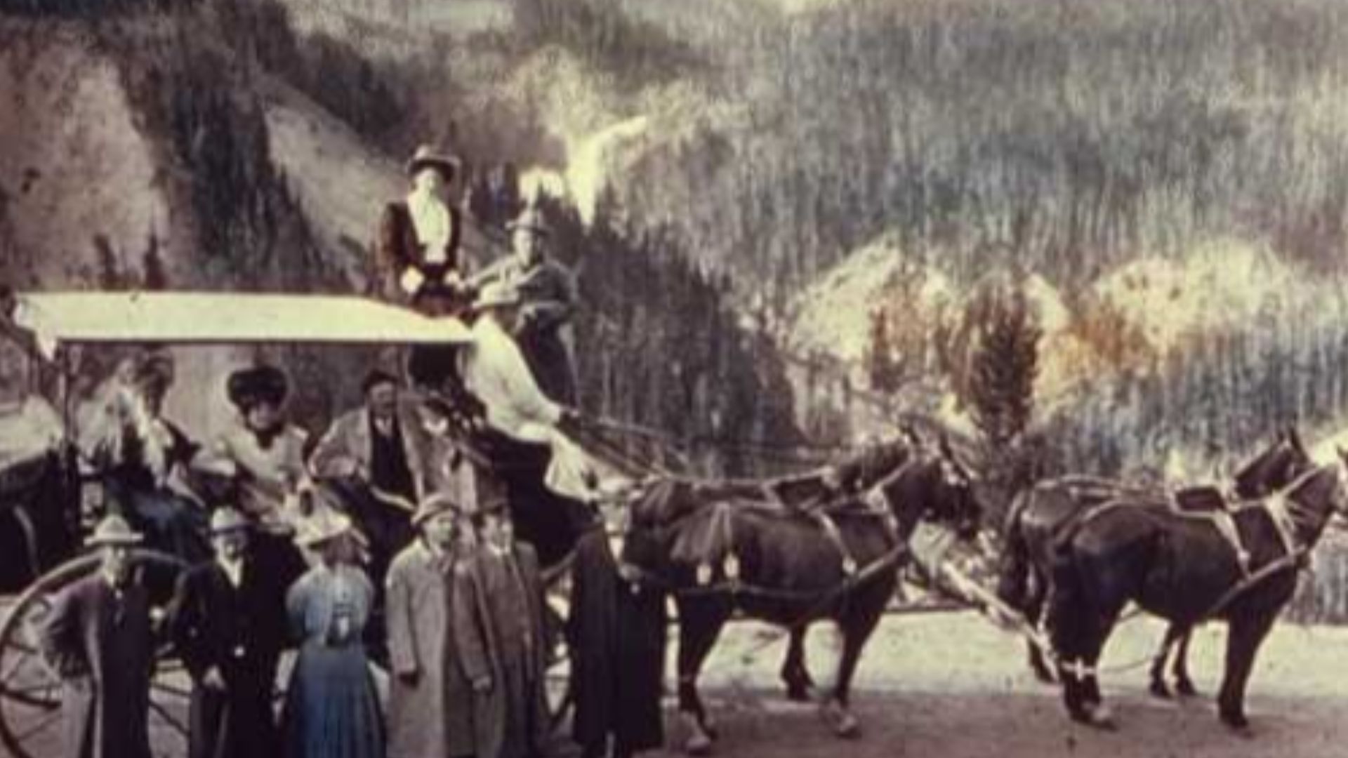 File:Yell tourism 1900s hpc-001896.jpg