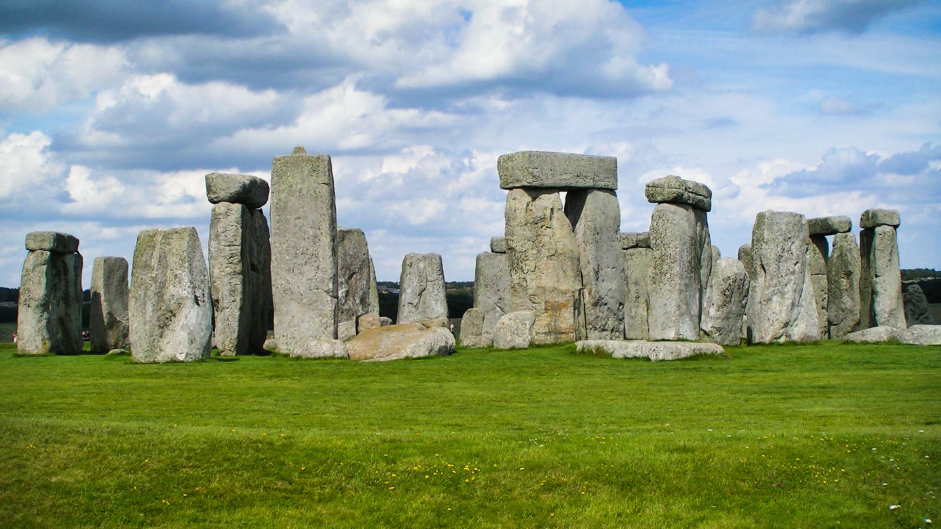 File:Stonehenge Total-2.jpg