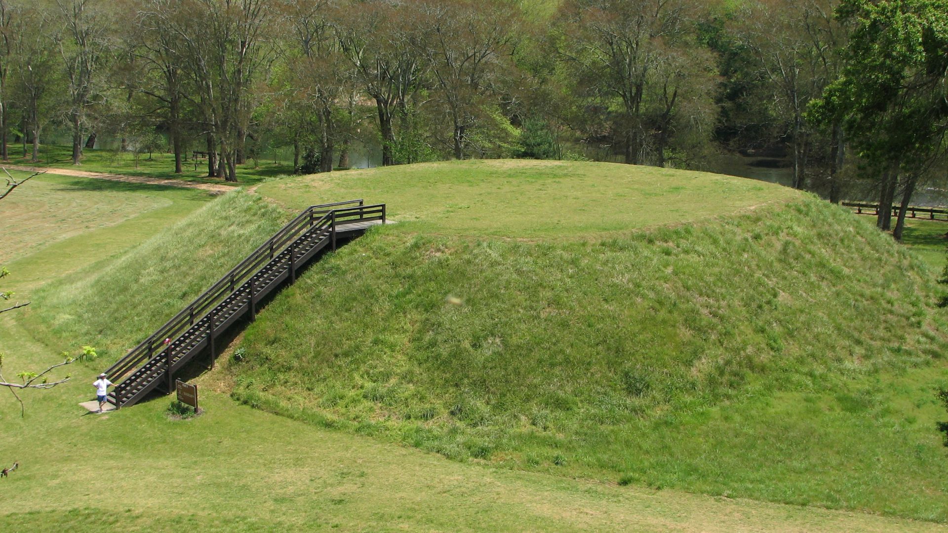 File:USA-Georgia-Etowah Indian Mounds-Mound B.jpg