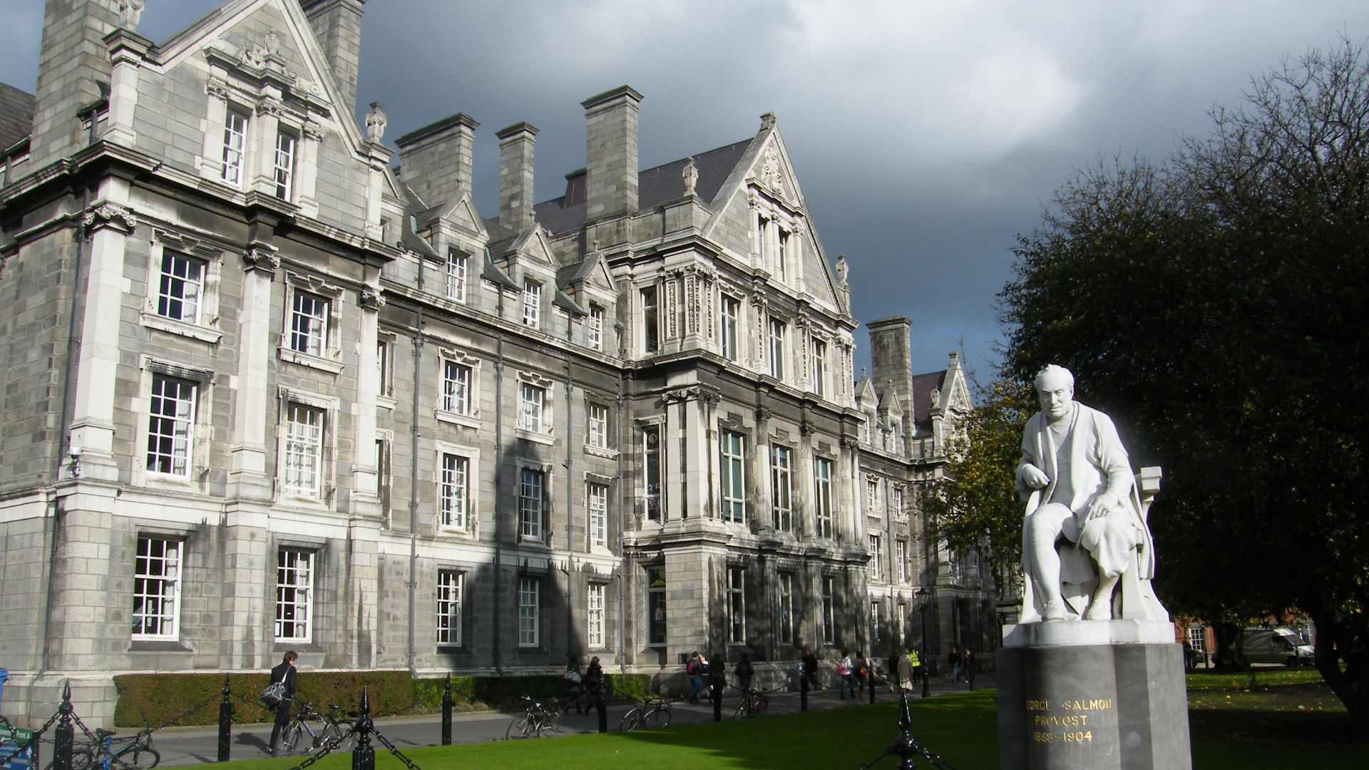 File:Trinity College Dublin 4.jpg