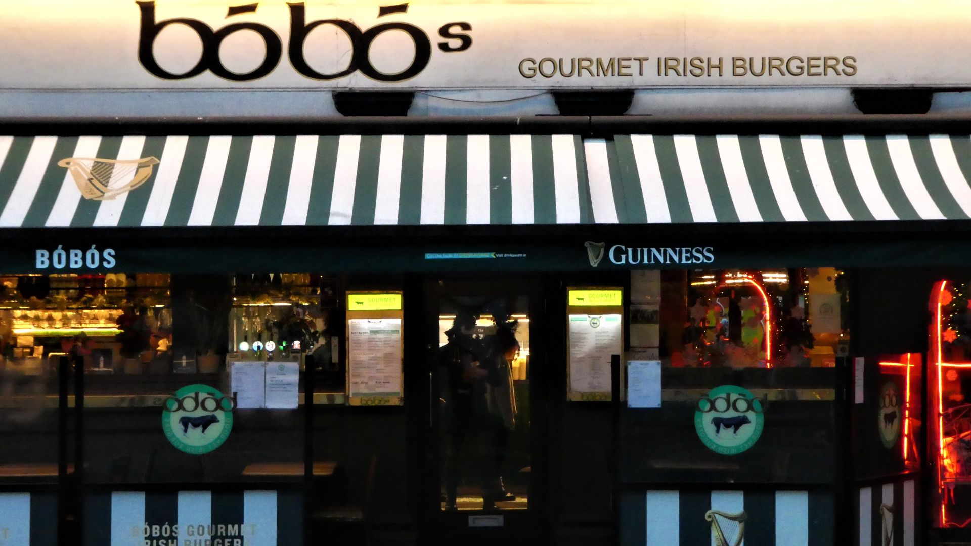 File:Restaurant-1000765, Dublin, Ireland.jpg