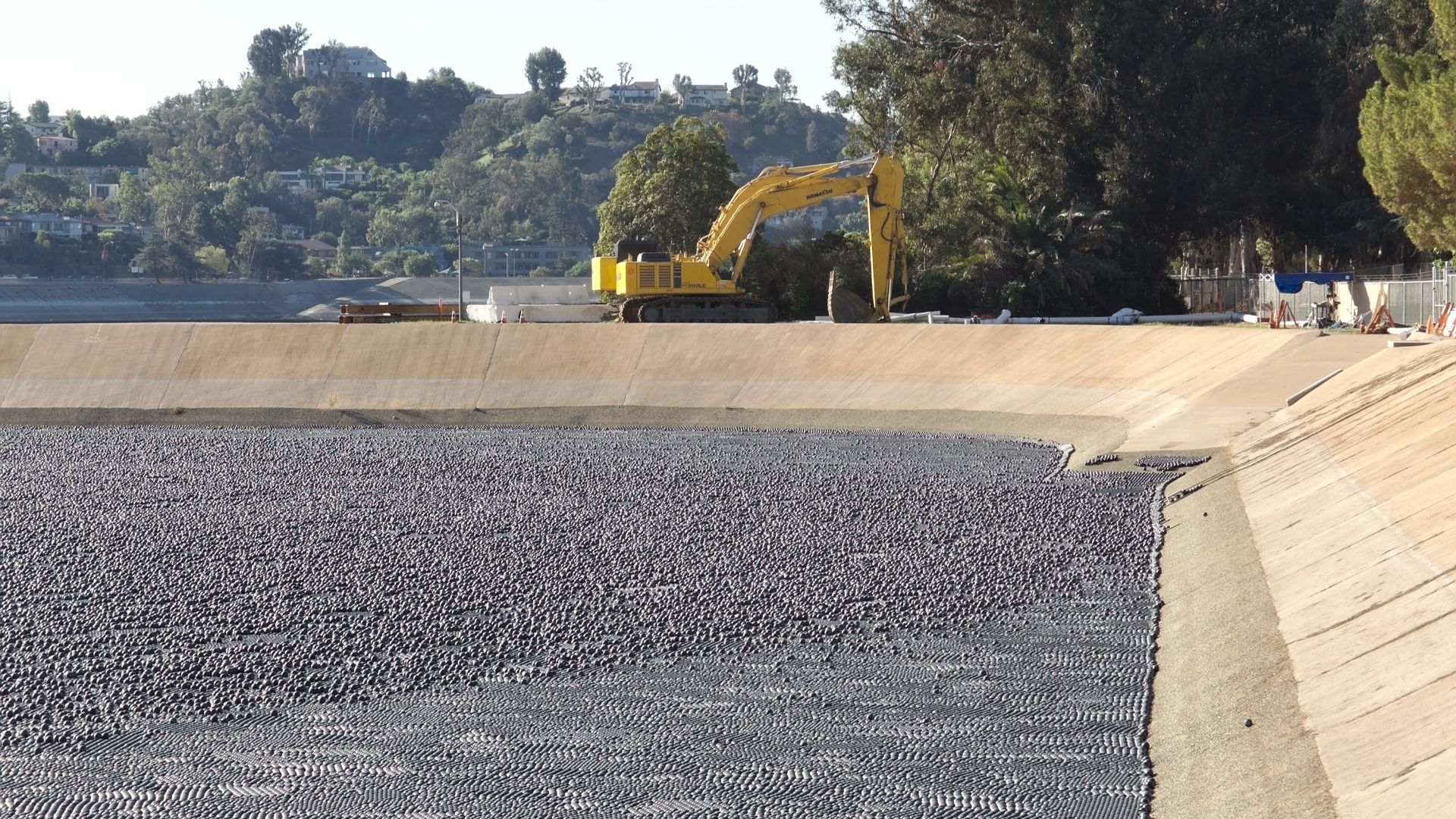 File:Ivanhoe Reservoir view from north 2015-10-11.jpg