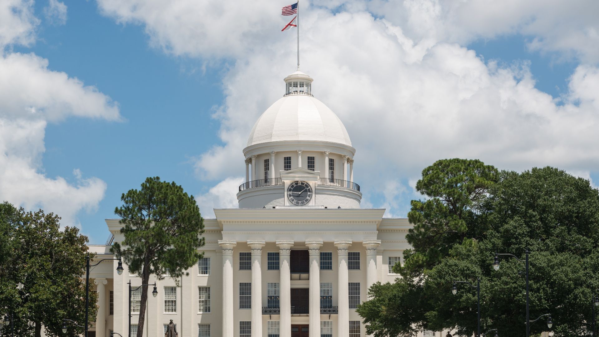File:Alabama State Capitol, Montgomery, West view 20160713 1.jpg
