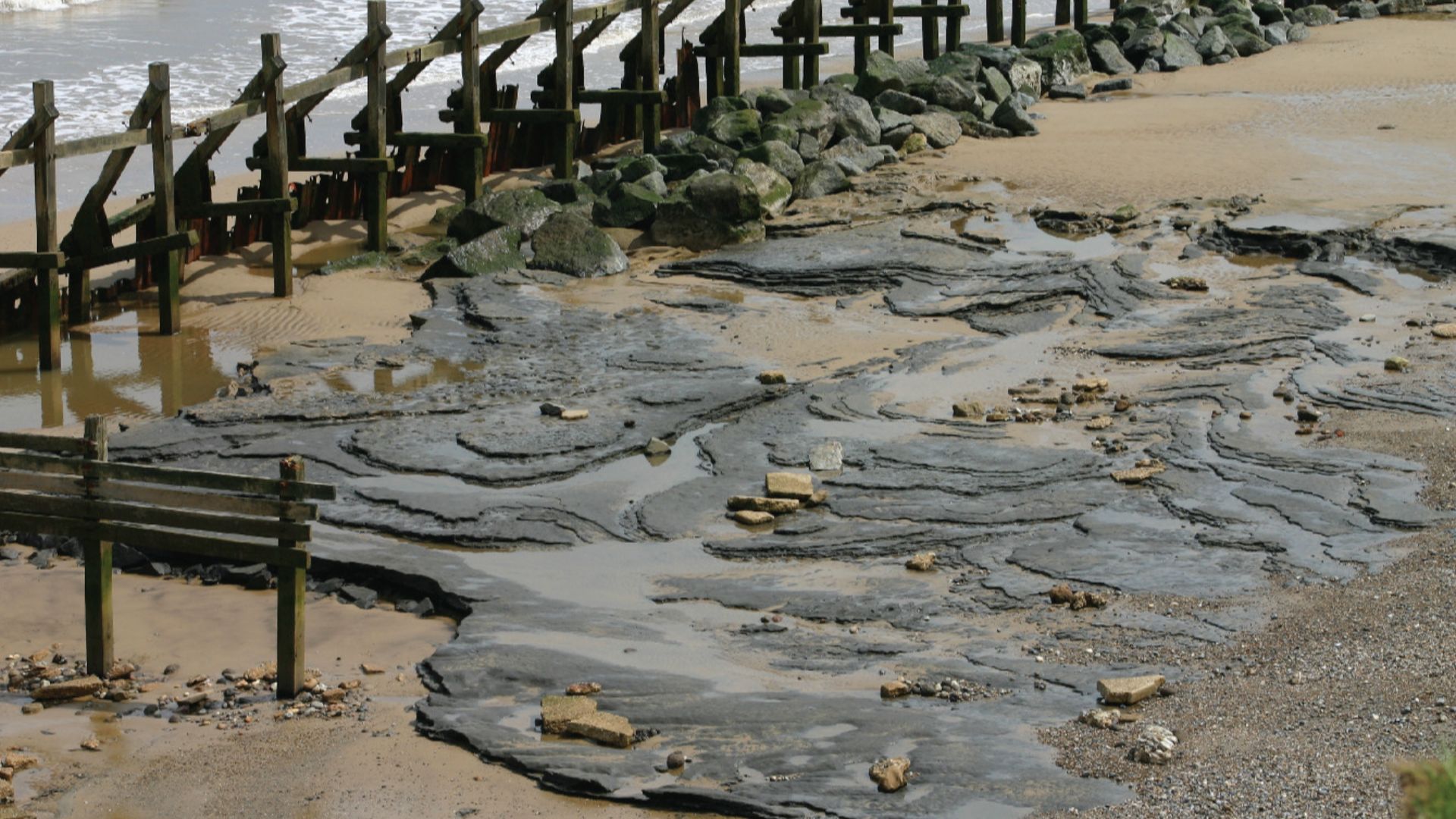 File:Happisburgh Footprints 02.jpg