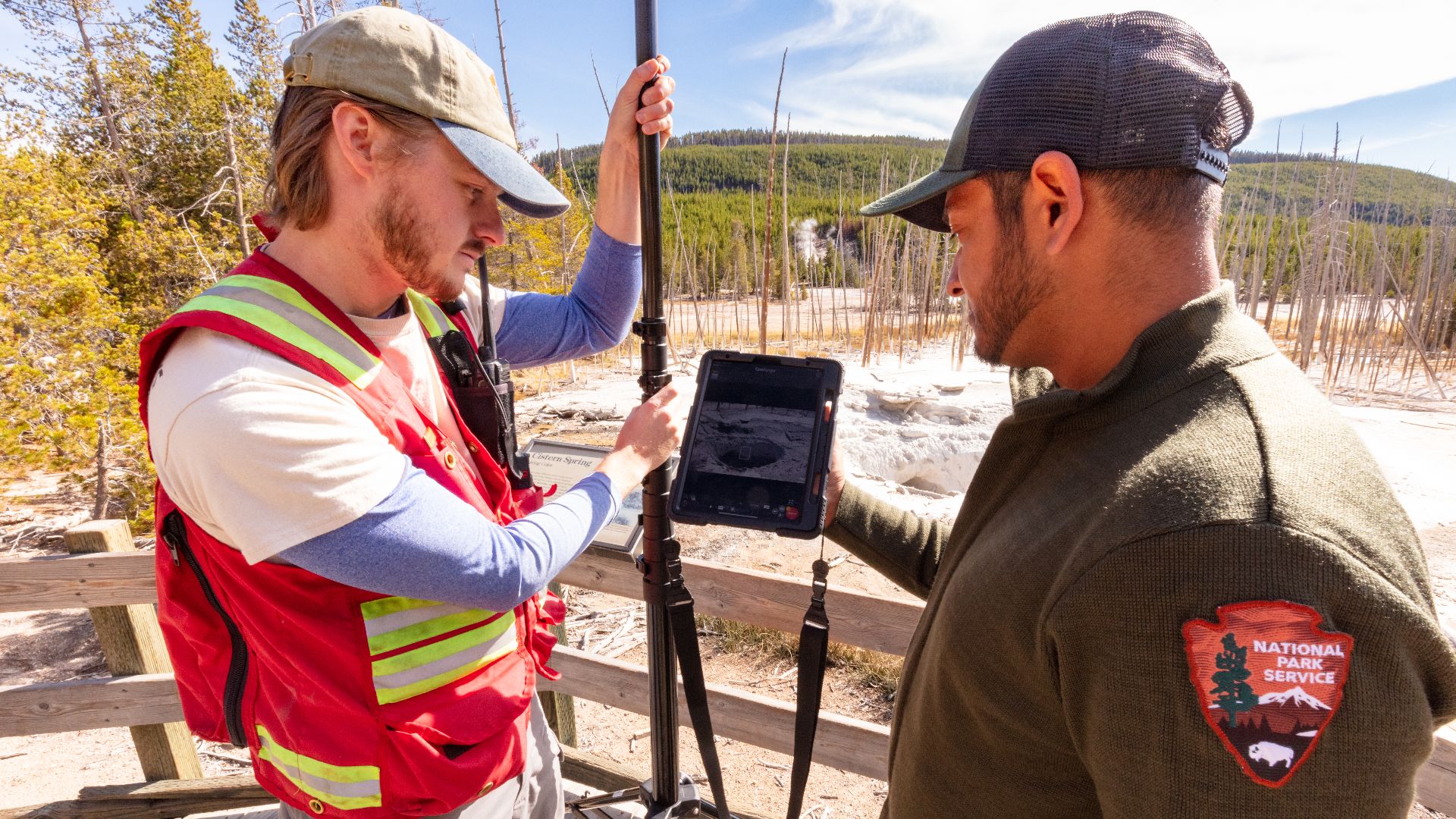 File:Geology team using photogrammetry to create a 3-D model of Cistern Spring after a Steamboat Geyser eruption (7e1c3a0a-e73b-4611-ab90-30cd500a63eb).jpg