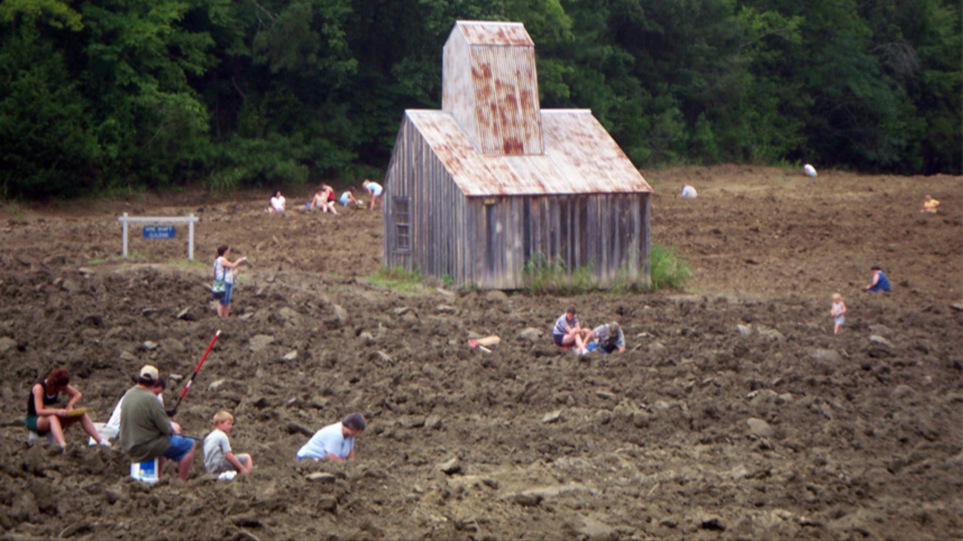 File:Digging For Diamonds (2245556315).jpg