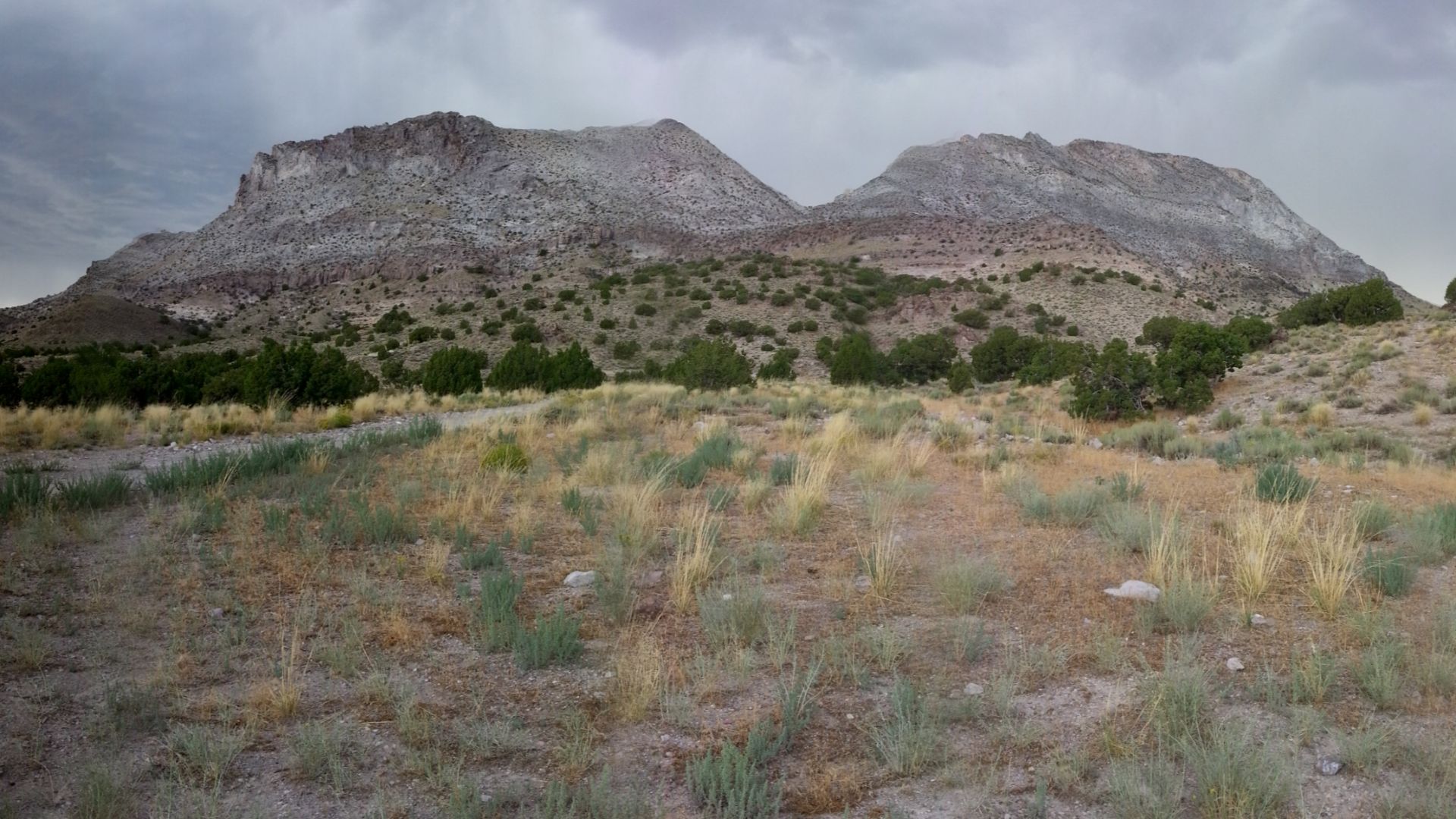 File:Topaz Mountain,Utah (croped).jpg