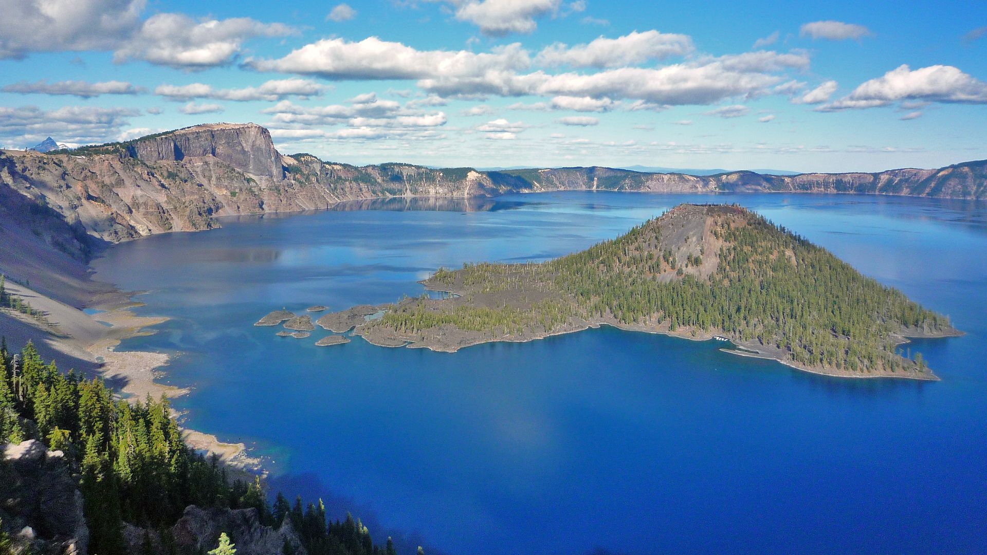 File:Crater Lake in Summer 1, Crater Lake National Park.jpg