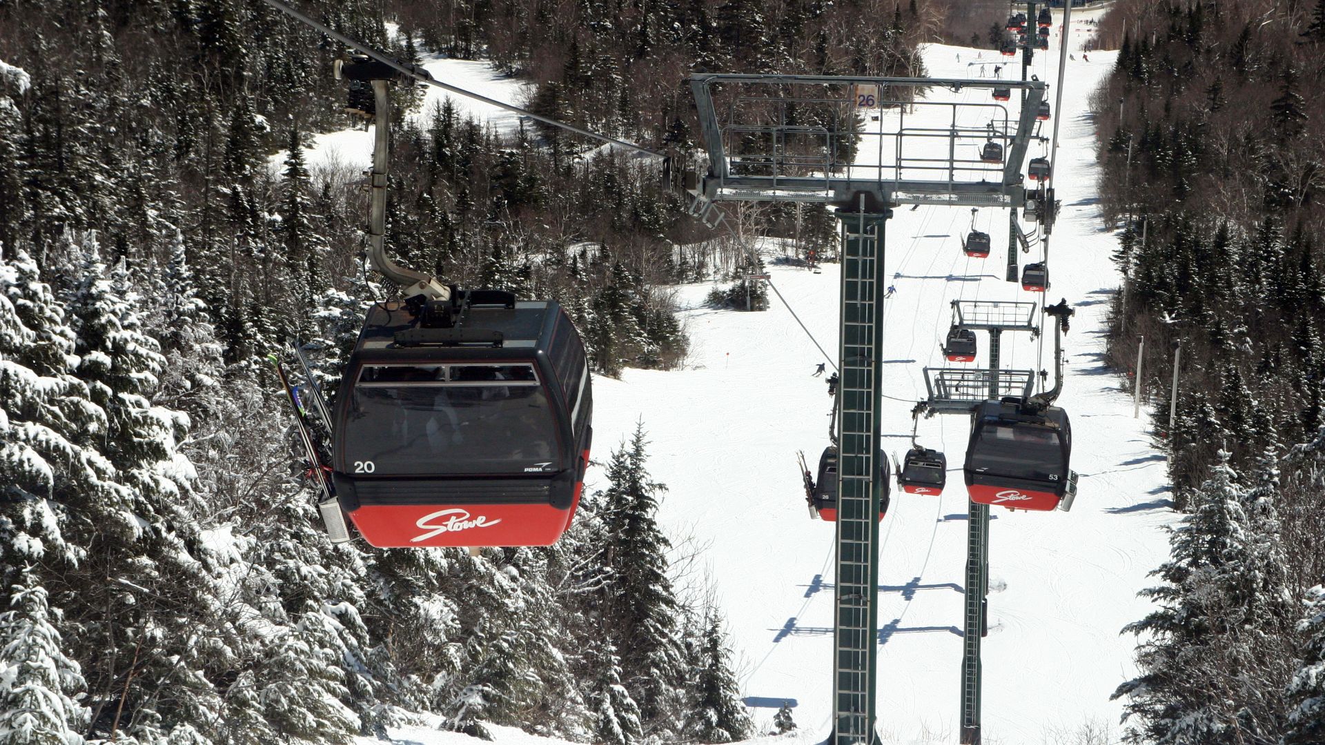 File:Stowe vt gondola 20060409.jpg