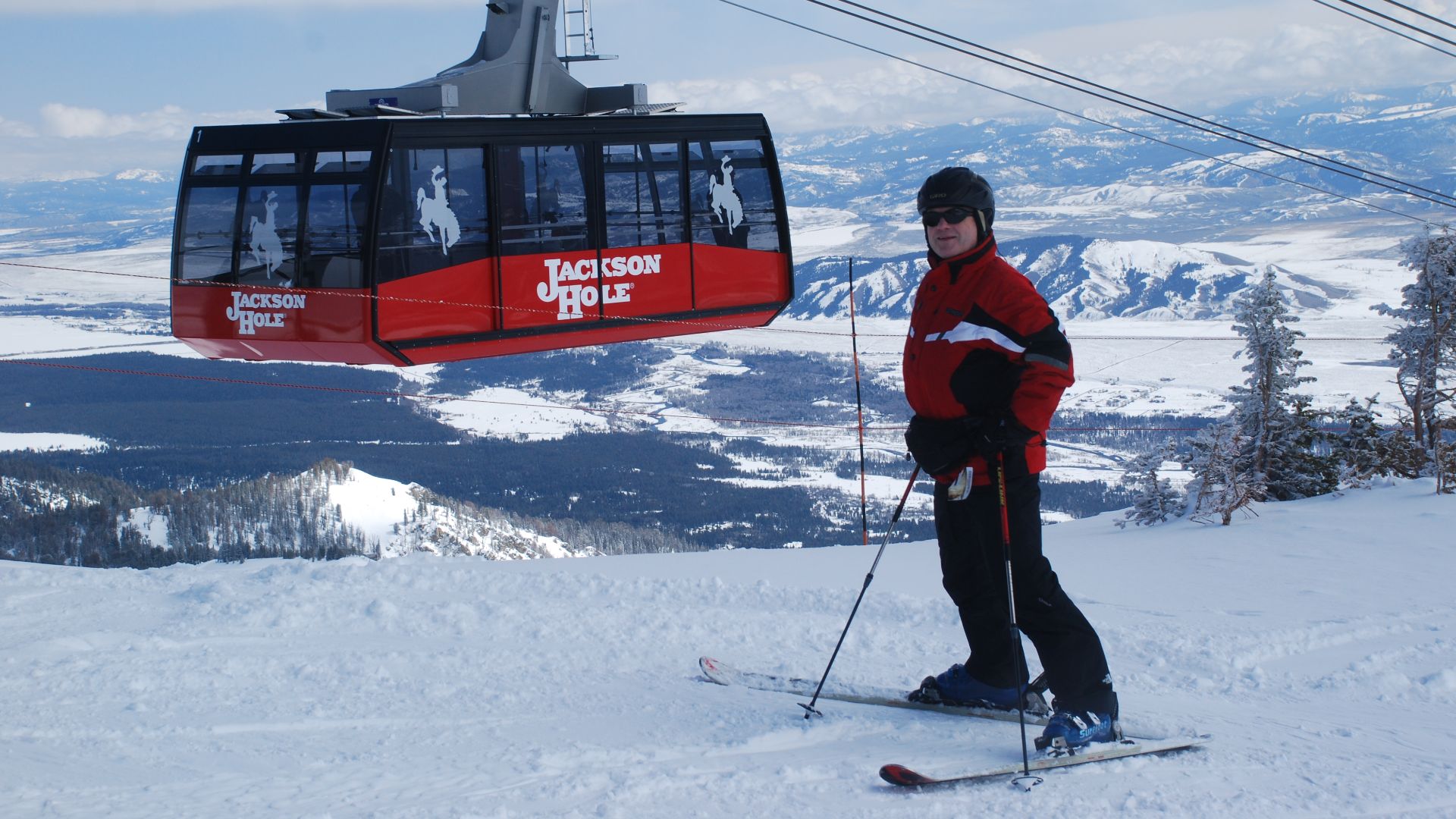 File:Jackson hole new tram.jpg