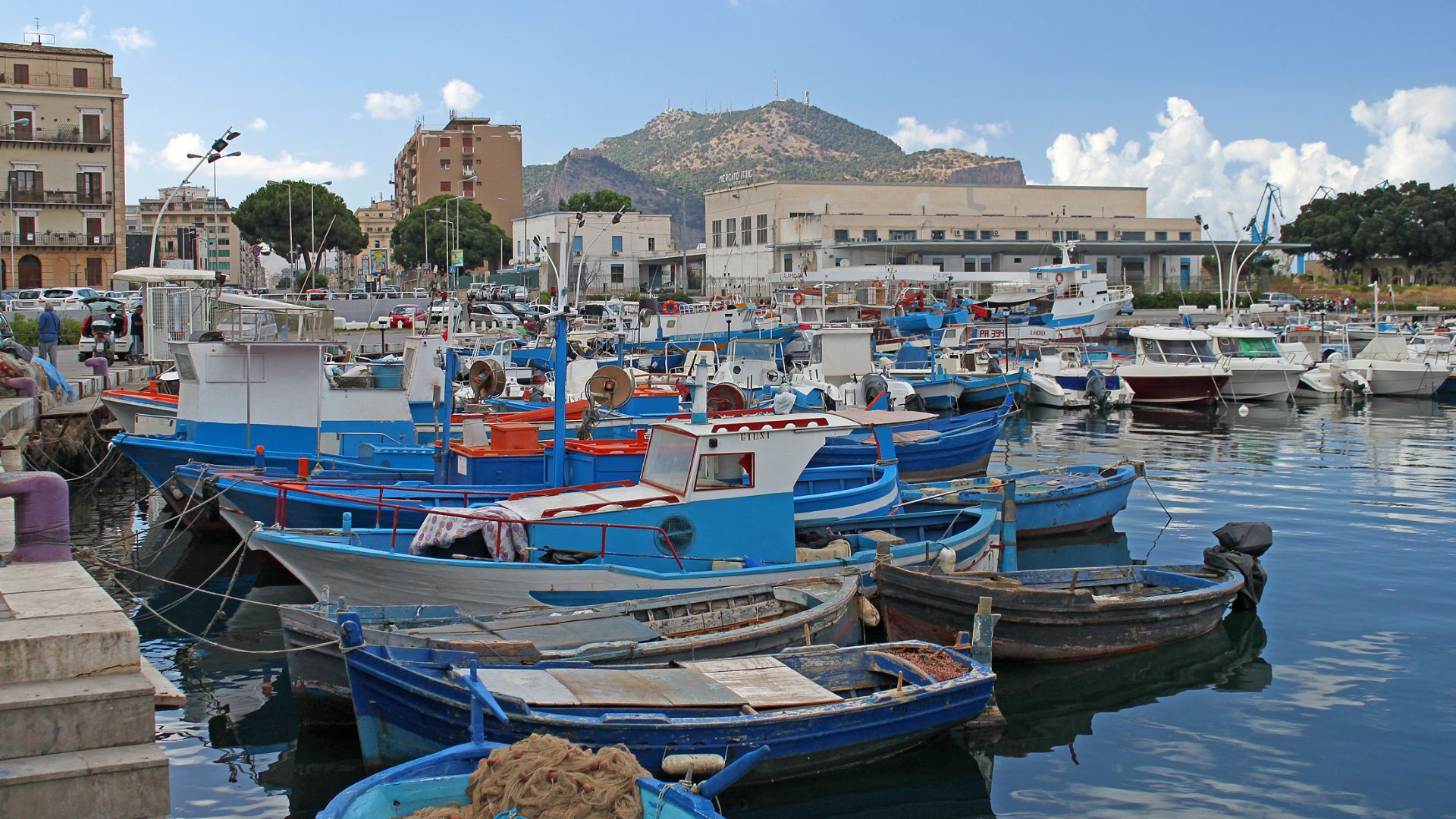 File:Port Cala in Palermo.jpg
