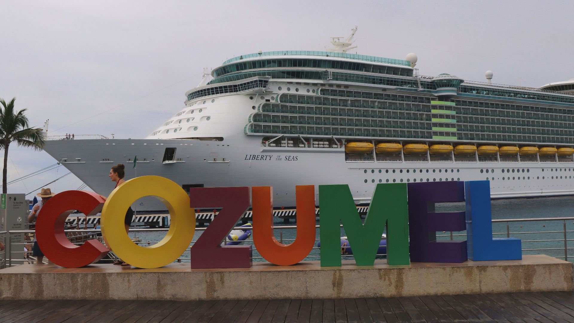 File:Cozumel Cruise Port (49119725783).jpg