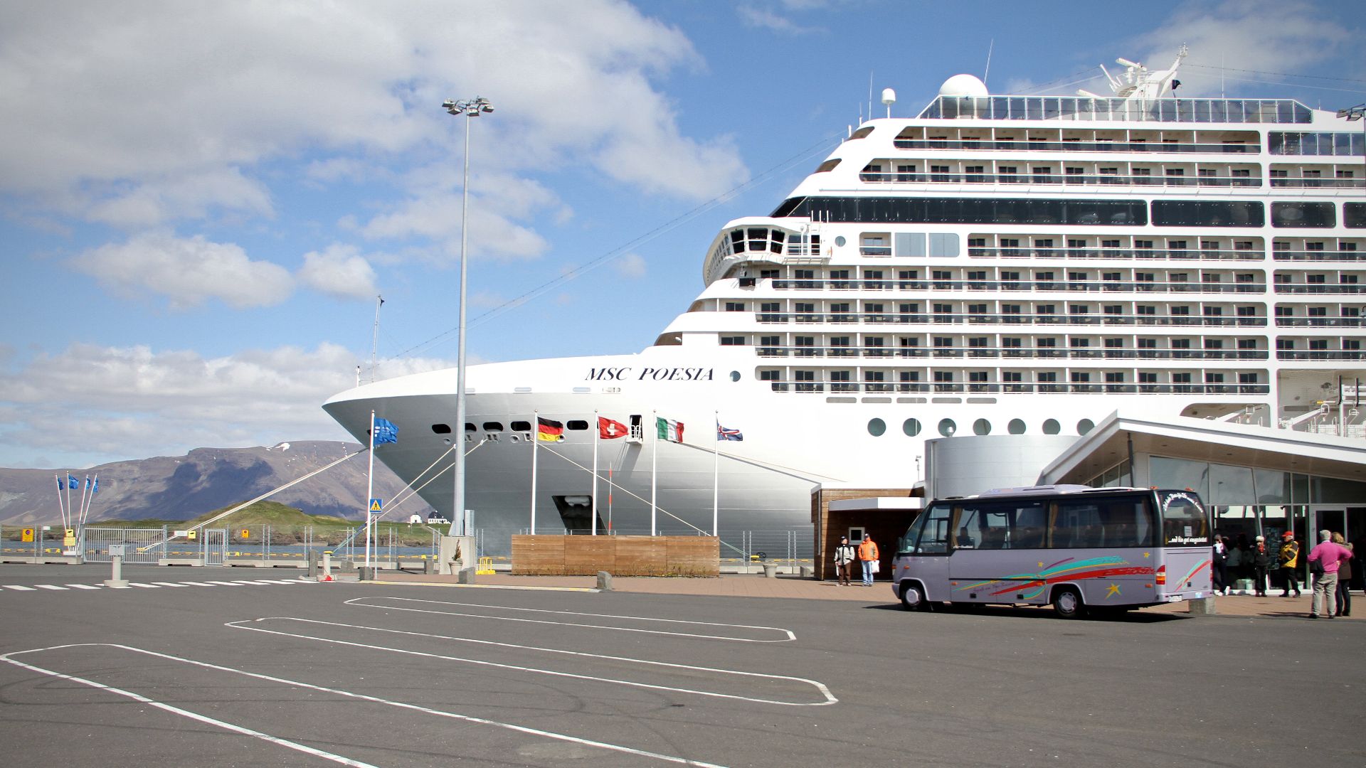 File:Cruise ship schedule (5780929980).jpg