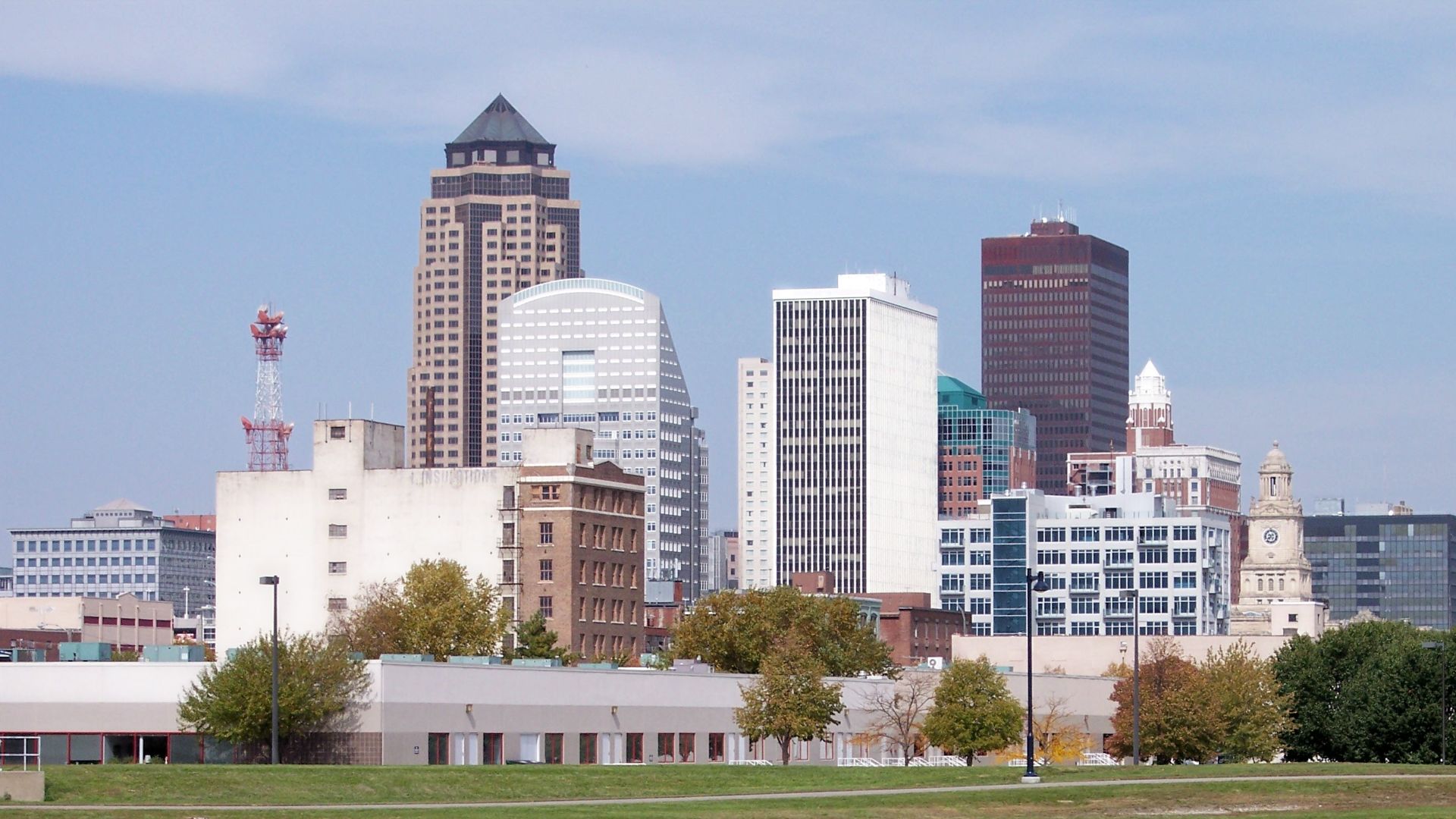 File:Des Moines skyline.jpg