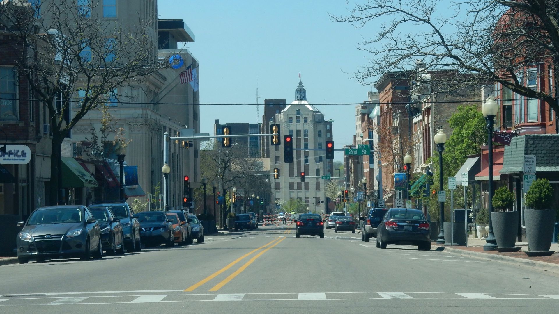 File:Rockford East State Street Corridor looking west from 3rd Street.jpg