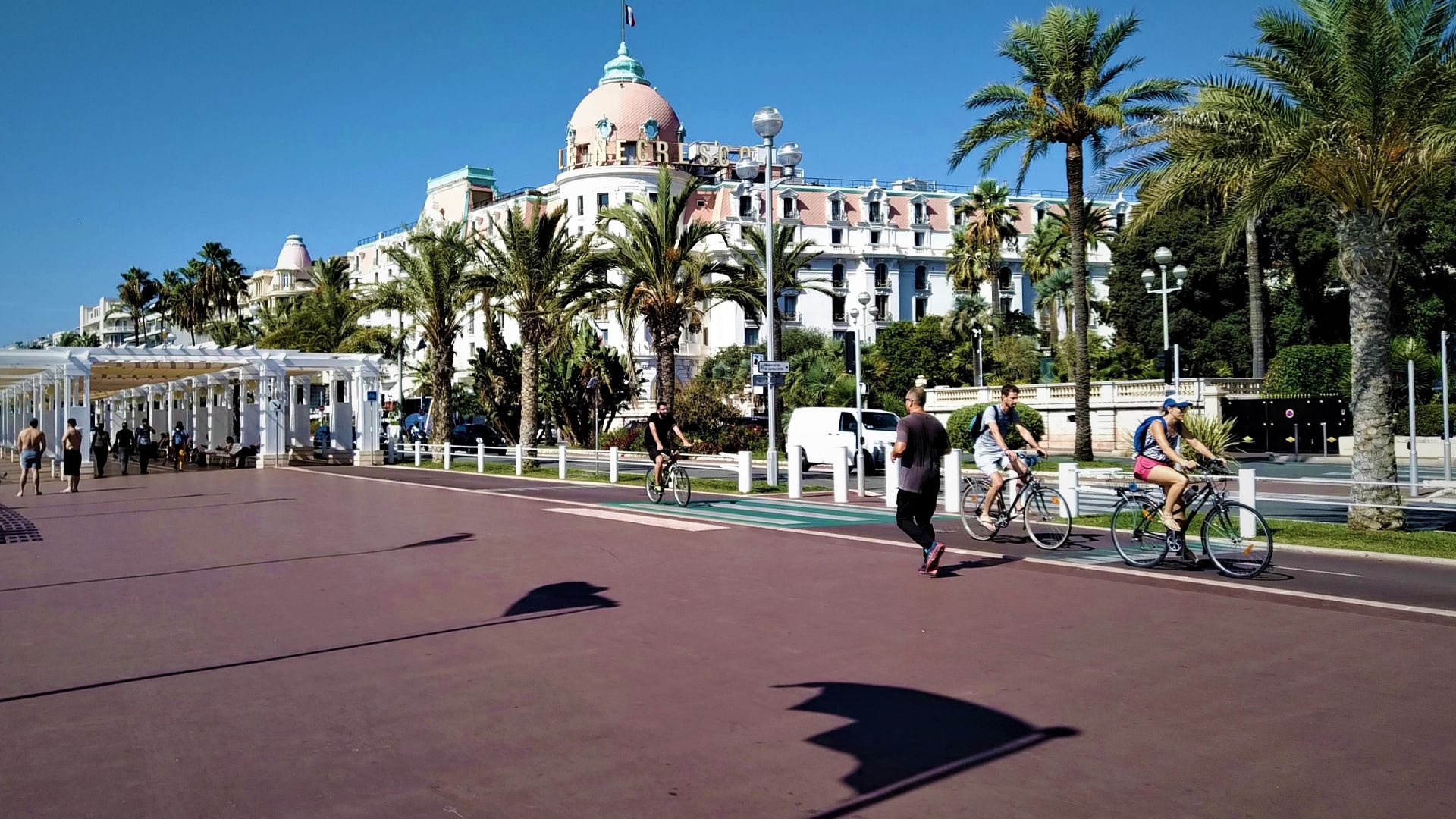 File:Promenade des Anglais-Nice.jpg