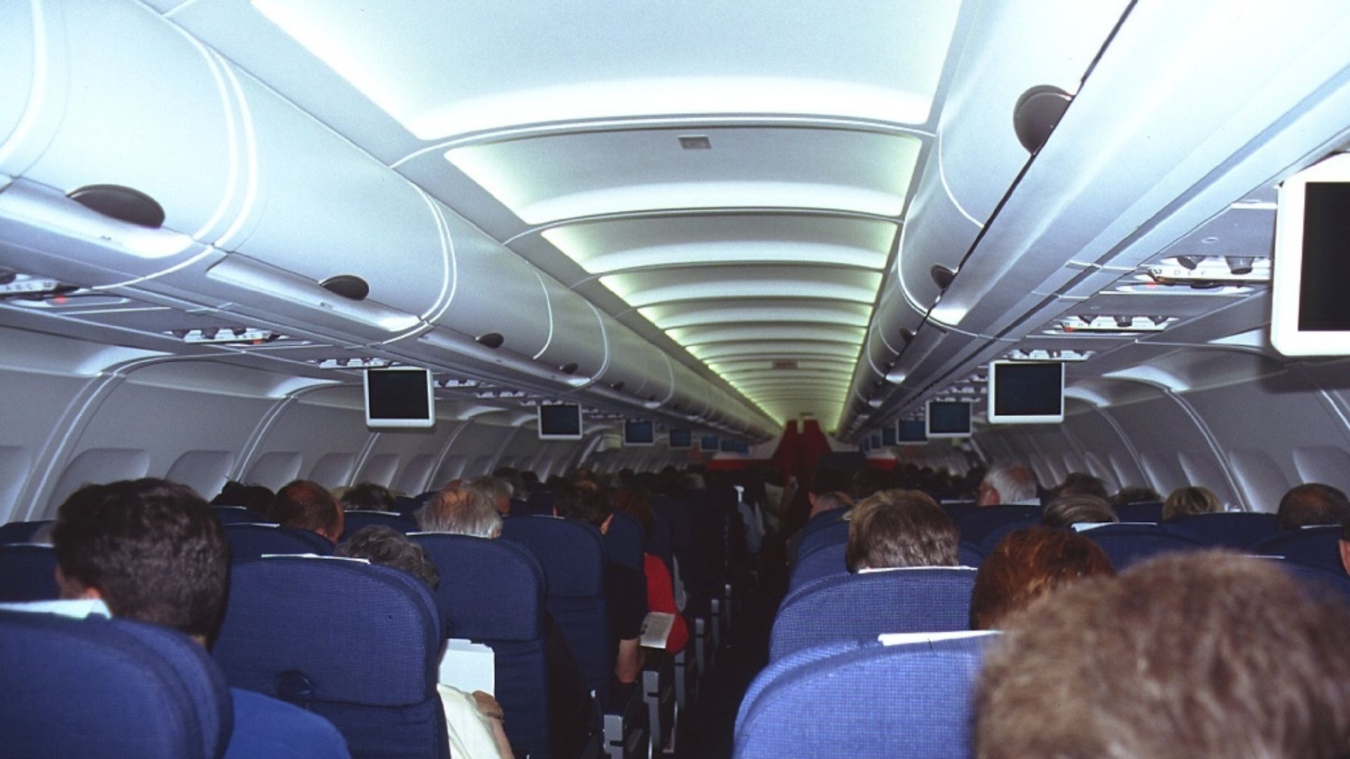 File:Airbus A321-232, Scandinavian Airlines - SAS AN0237116.jpg