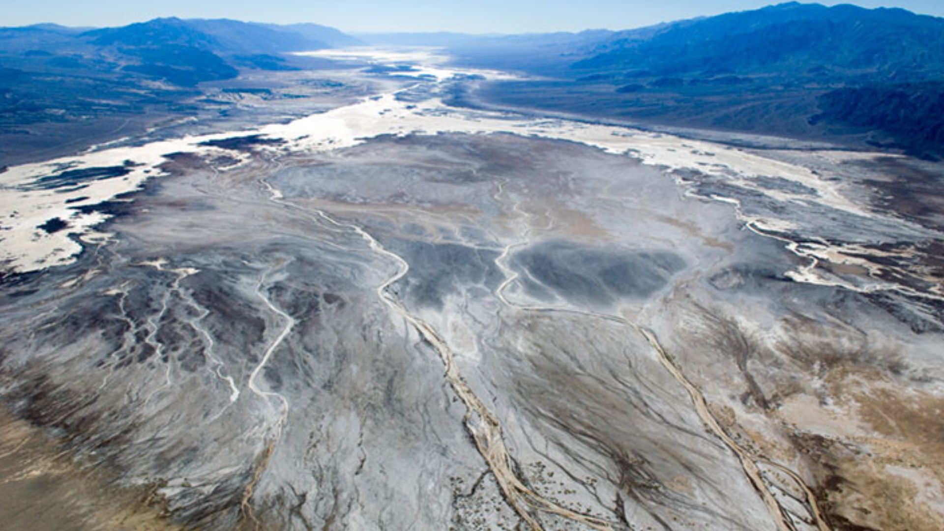 File:Aerial view - Death Valley.jpg