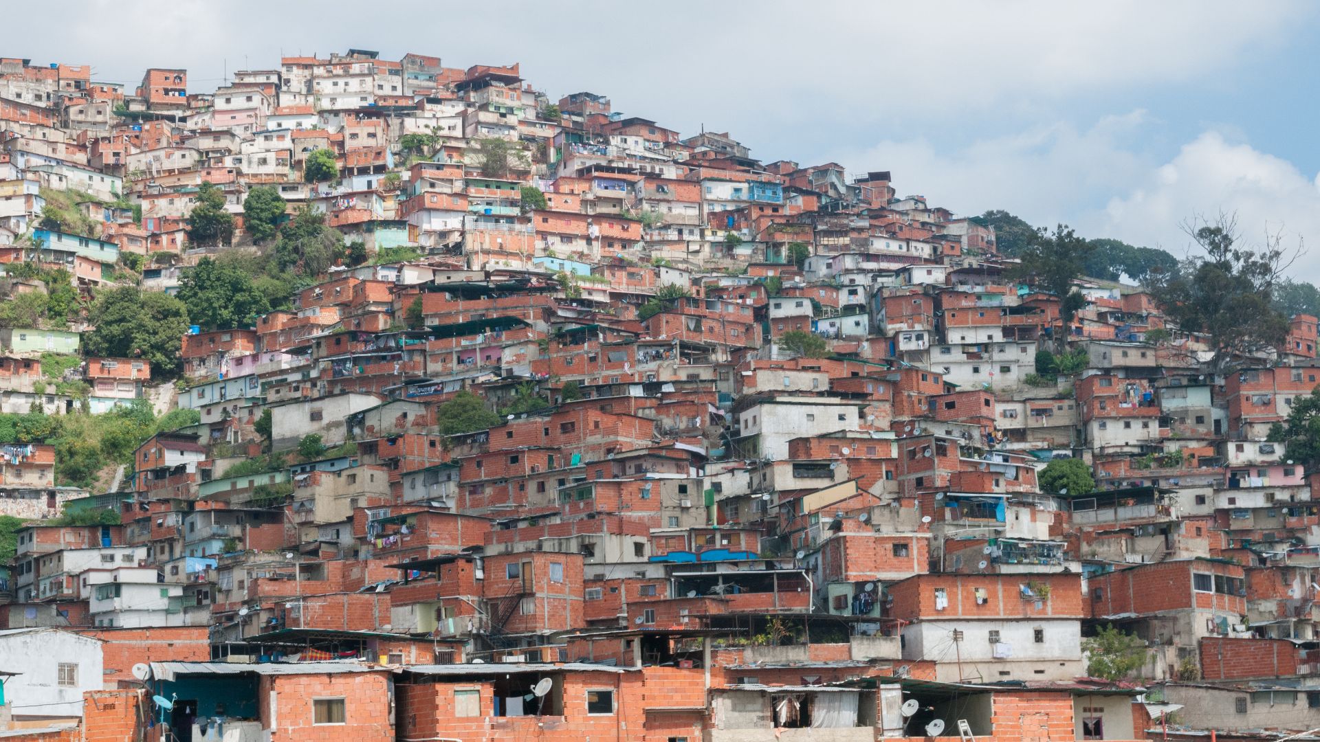 File:Petare Slums in Caracas.jpg