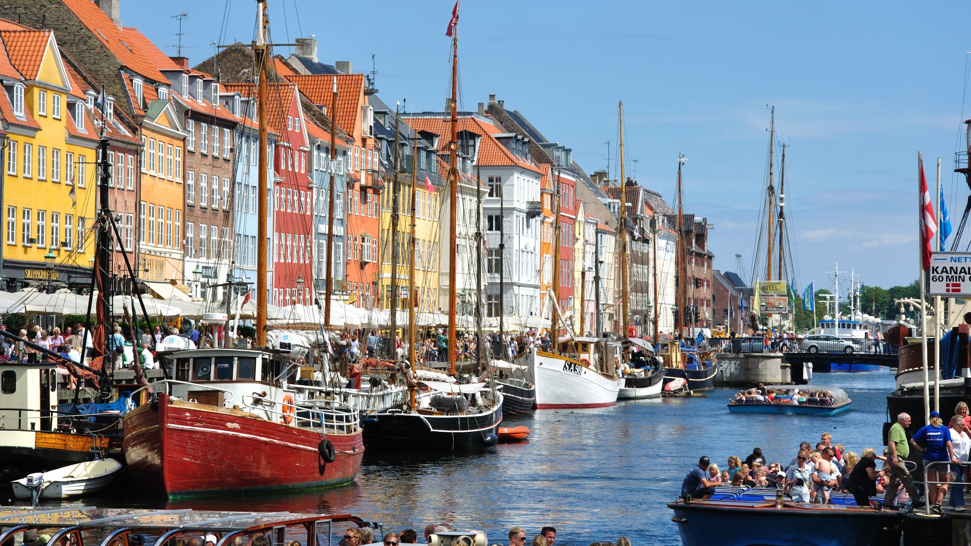 File:Nyhavn (Copenhagen).jpg