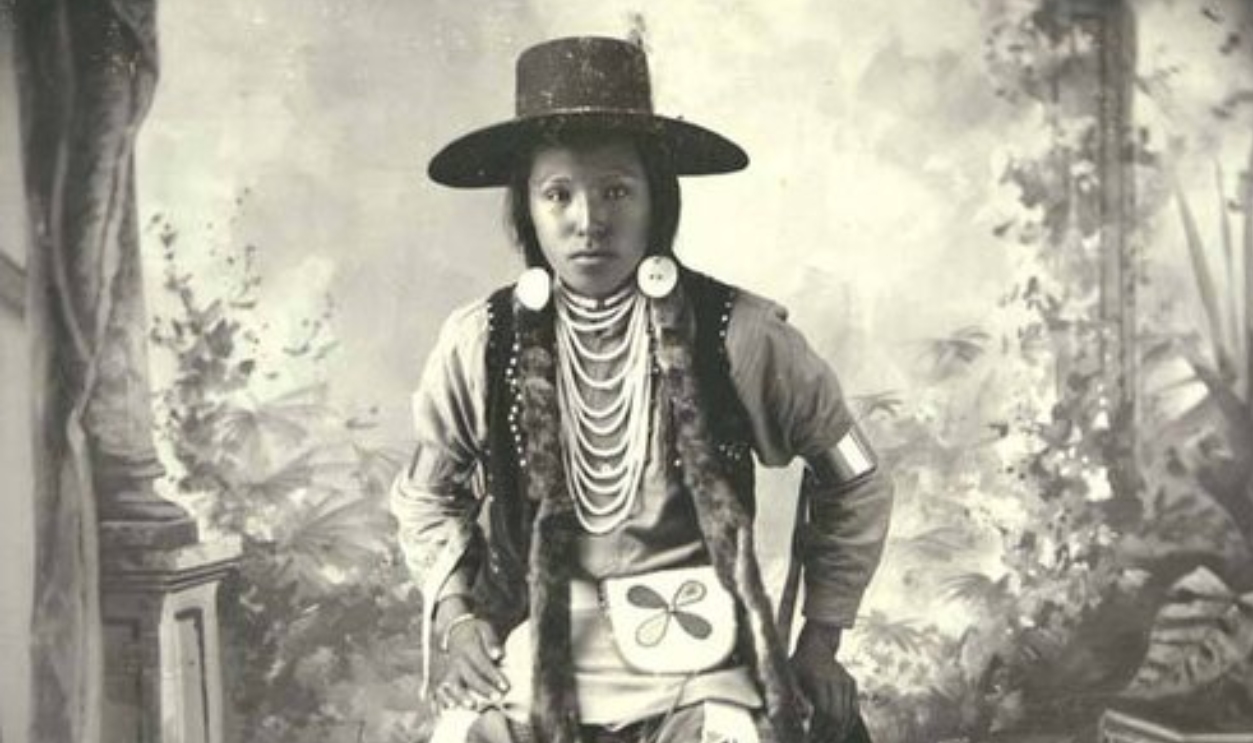 File:Nez Perce Indian, Washington, 1899 (LAROCHE 165).jpeg
