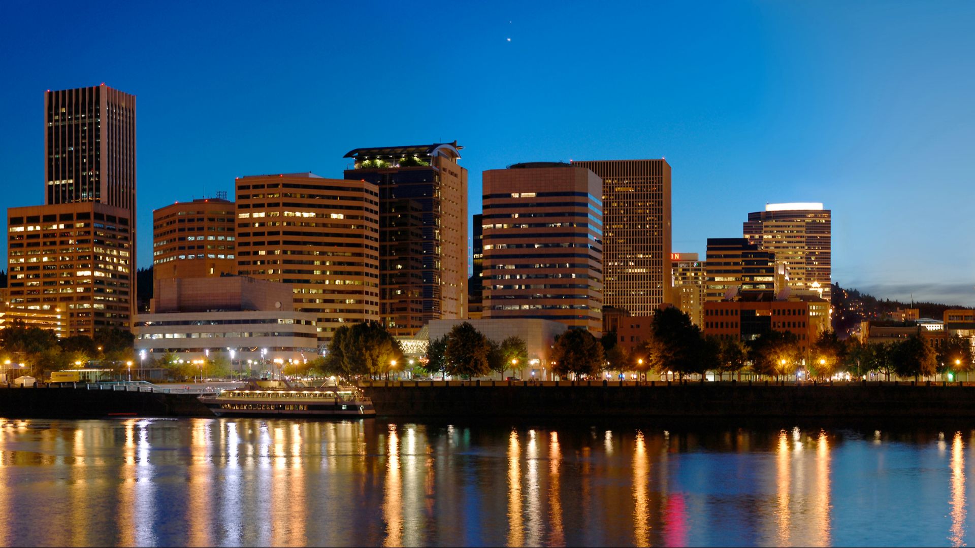 File:Portland Night panorama edit.jpg