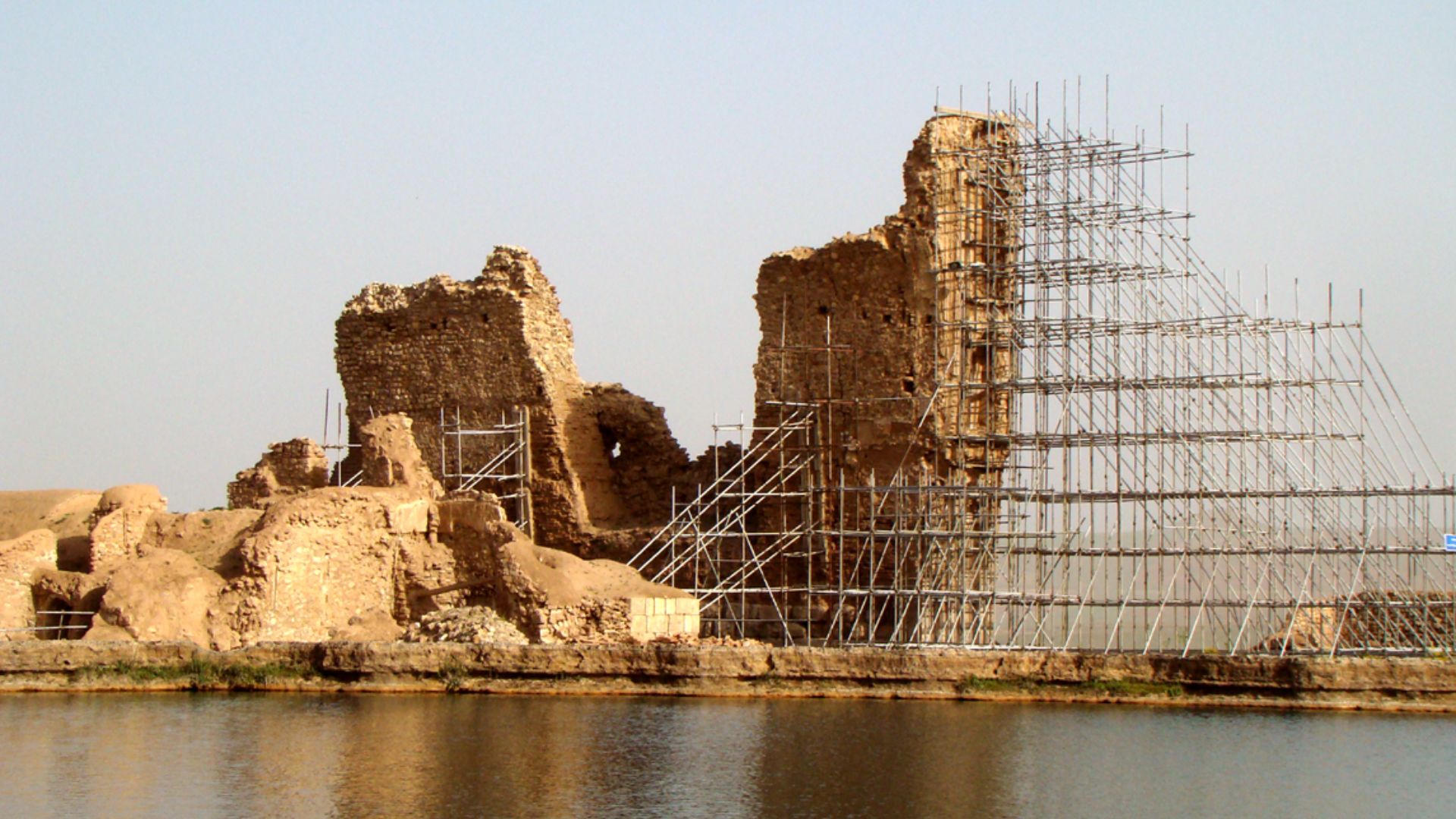 File:Takhte Soleyman.jpg