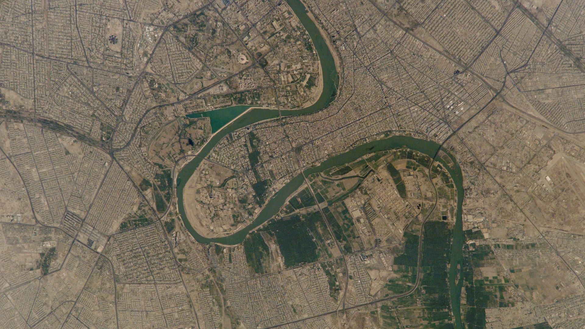File:Baghdad, Iraq.JPG