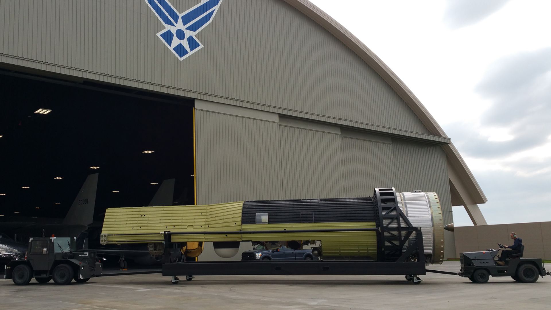 File:HEXAGON KH-9 being moved into National Museum USAF (160510-F-IO108-002).jpg