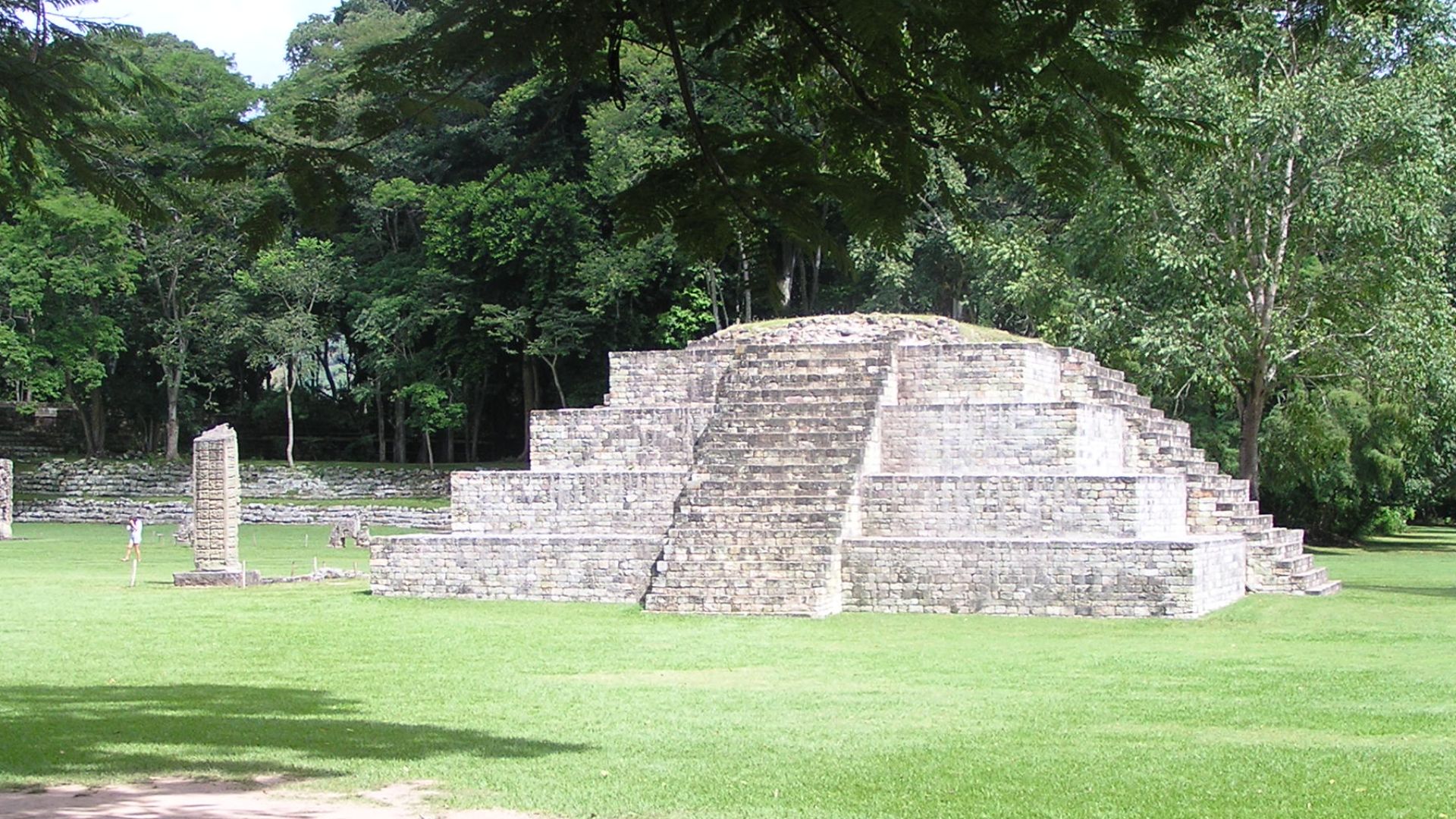 File:Copan Ruins - panoramio.jpg