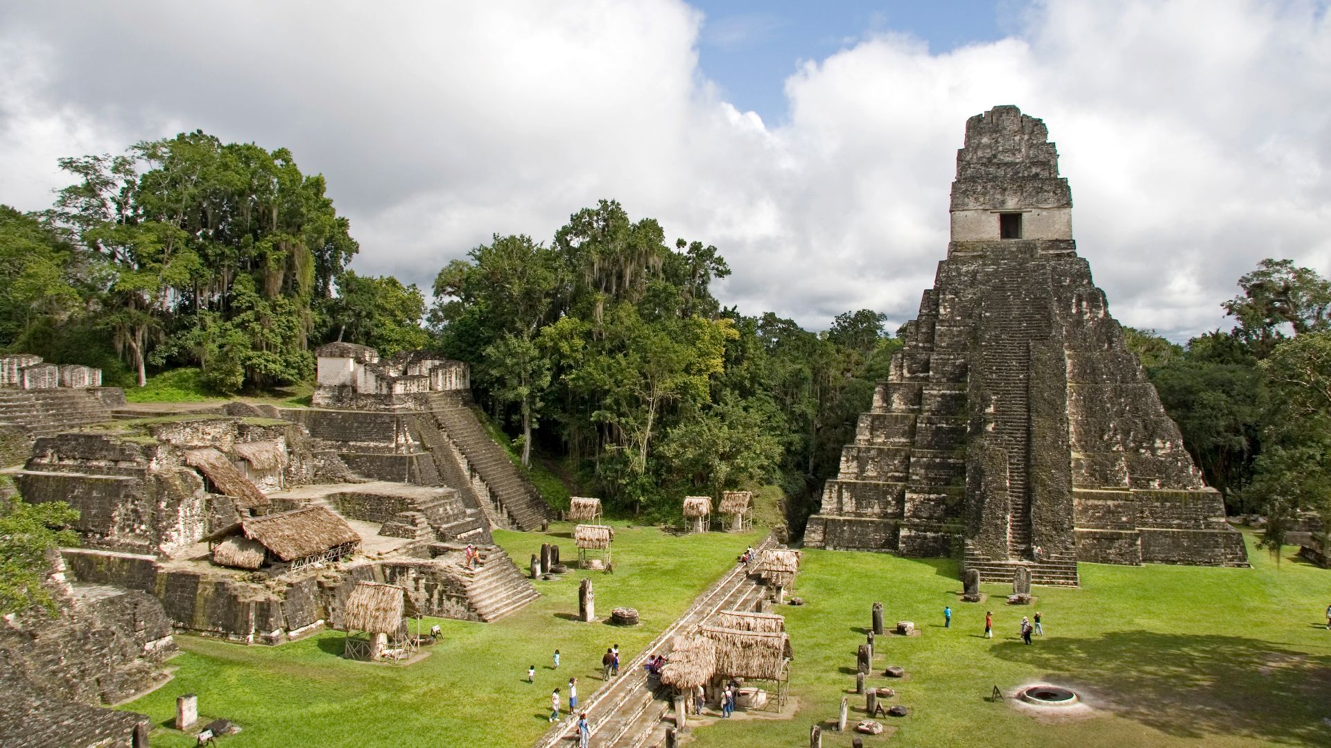 File:Tikal 3.jpg