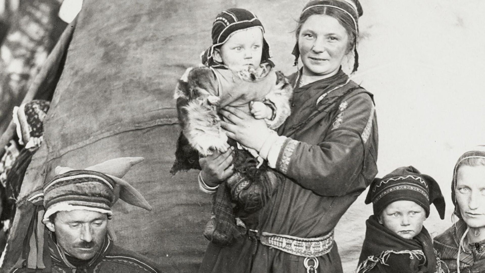 File:Sami family Finland 1936.jpg